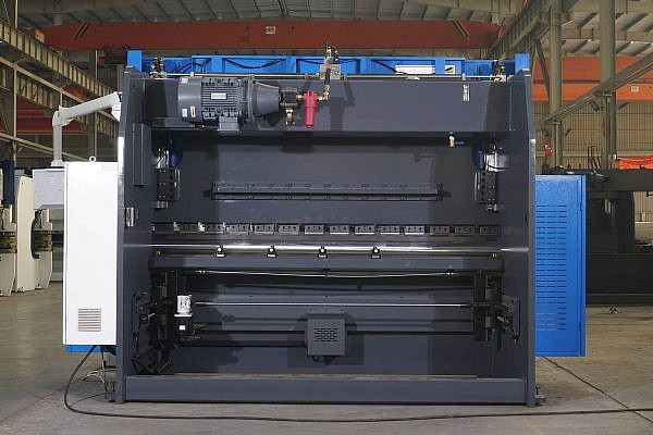Фото 17 - MetalTec HBС 70/2500 4+1 ЧПУ МТ-15  Листогибочный пресс с ЧПУ.